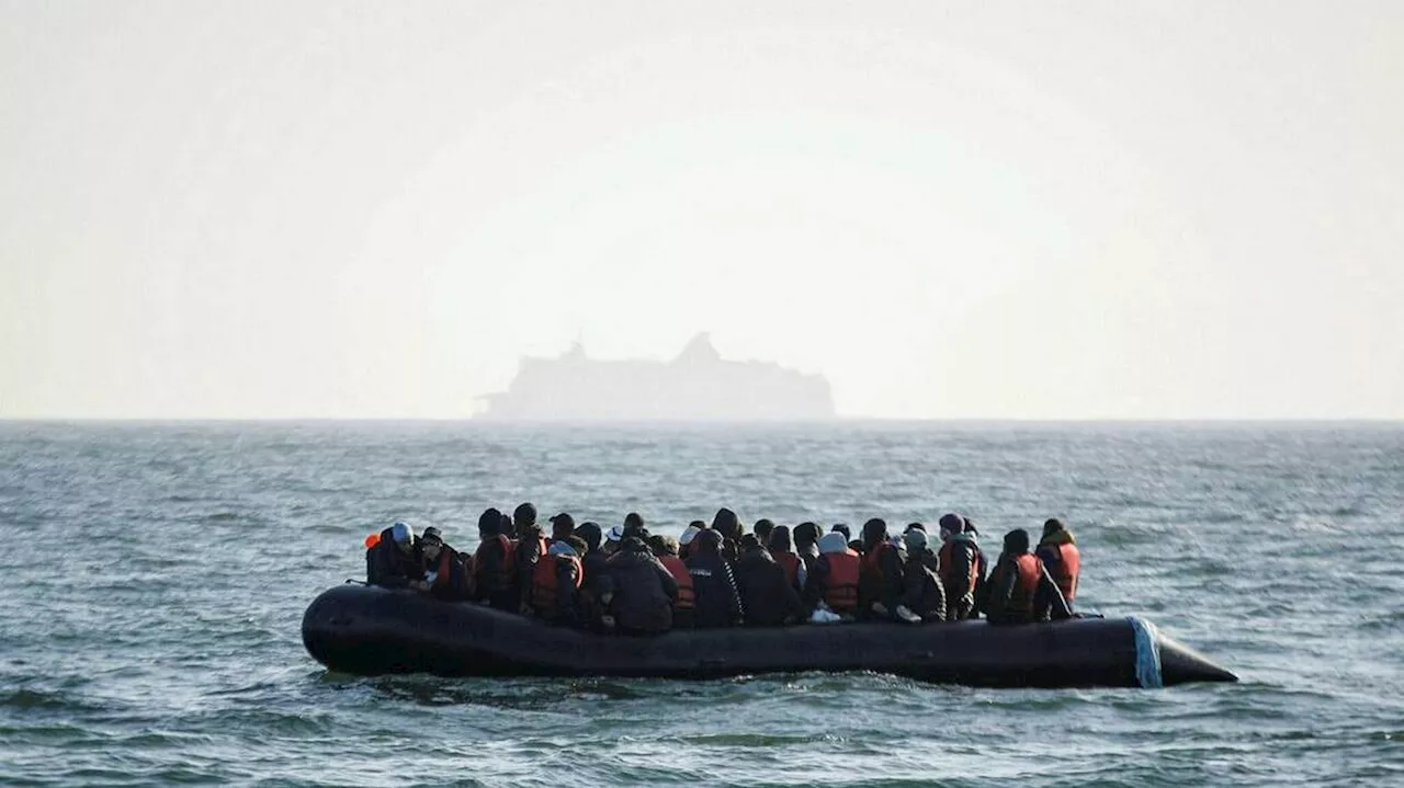 Naufrages de migrants dans la Manche : trois graphiques pour comprendre ces drames depuis dix ans