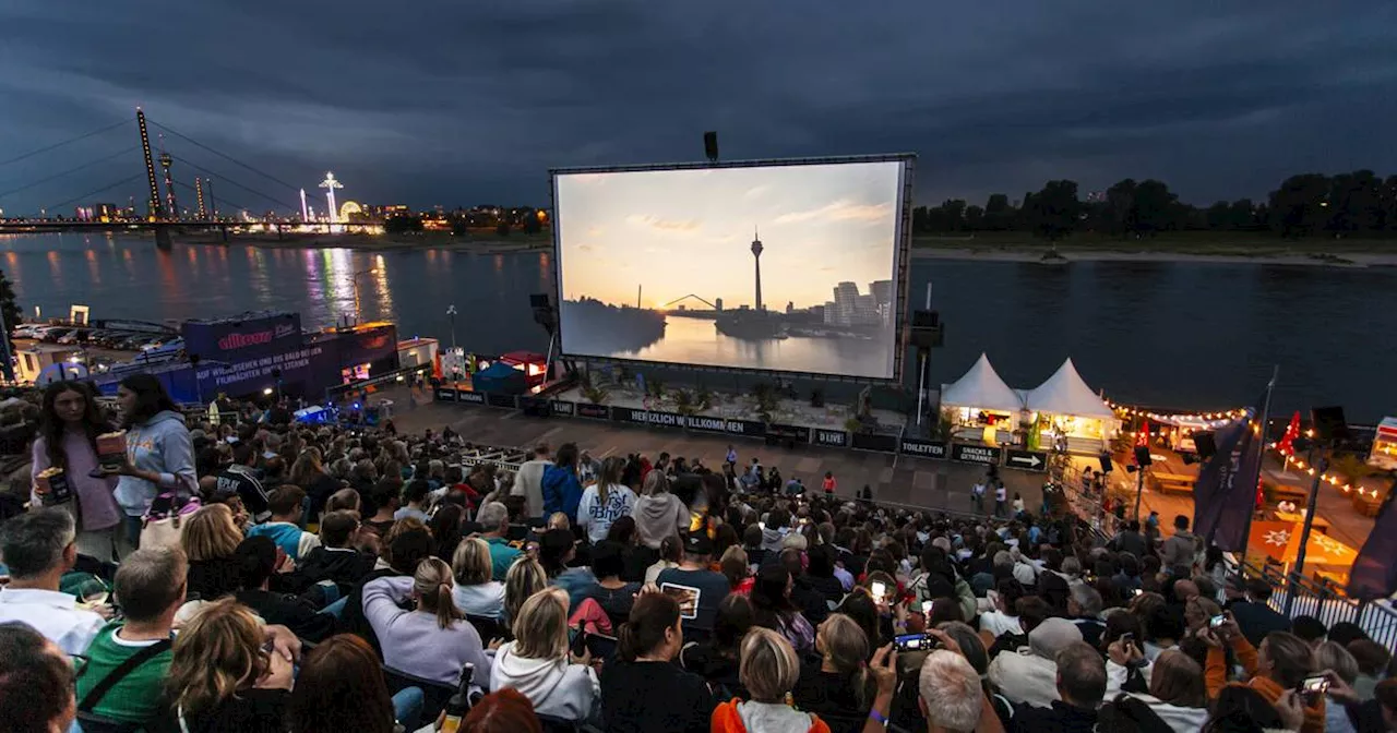 Düsseldorf: Besucherrekord im Open-Air-Kino am Rhein