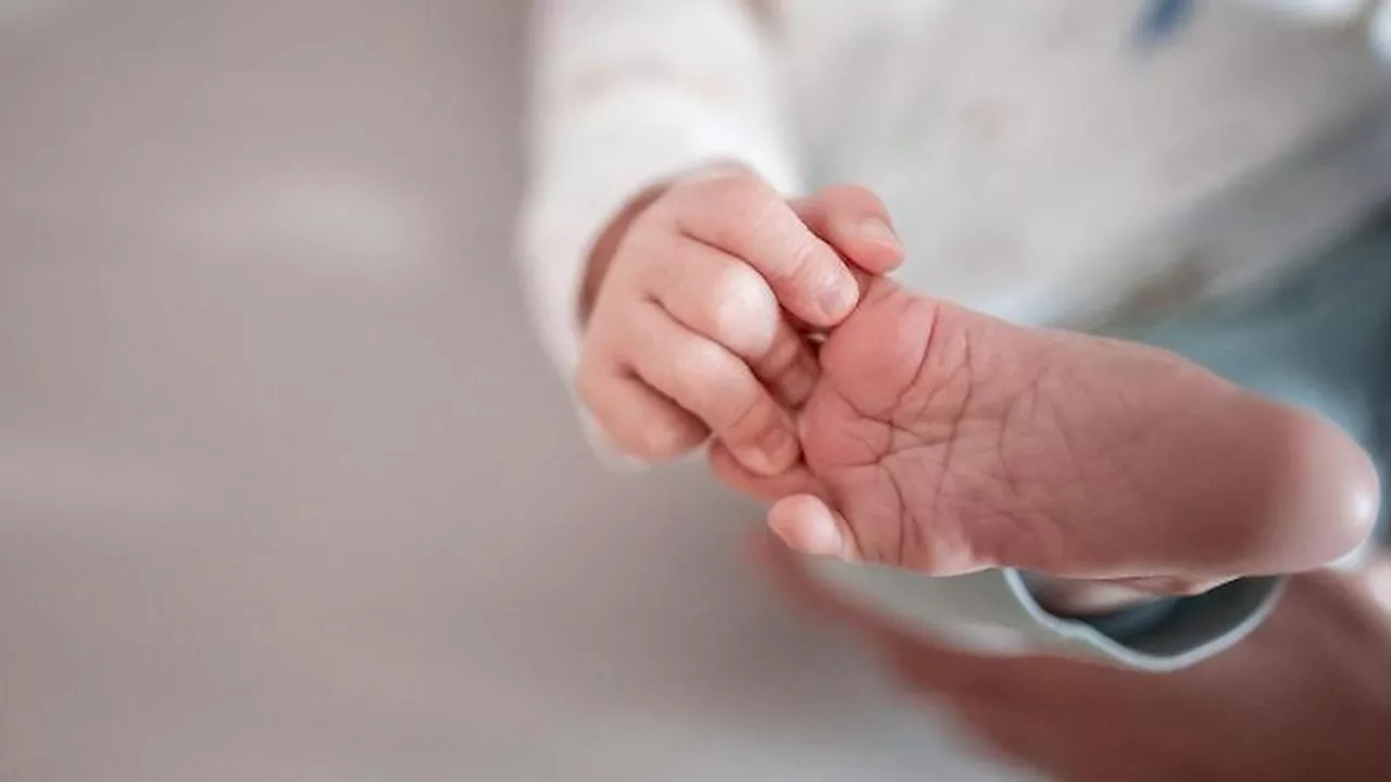 Frankreich: Mutter bekommt Baby während Einschulungsfeier ihrer Tochter