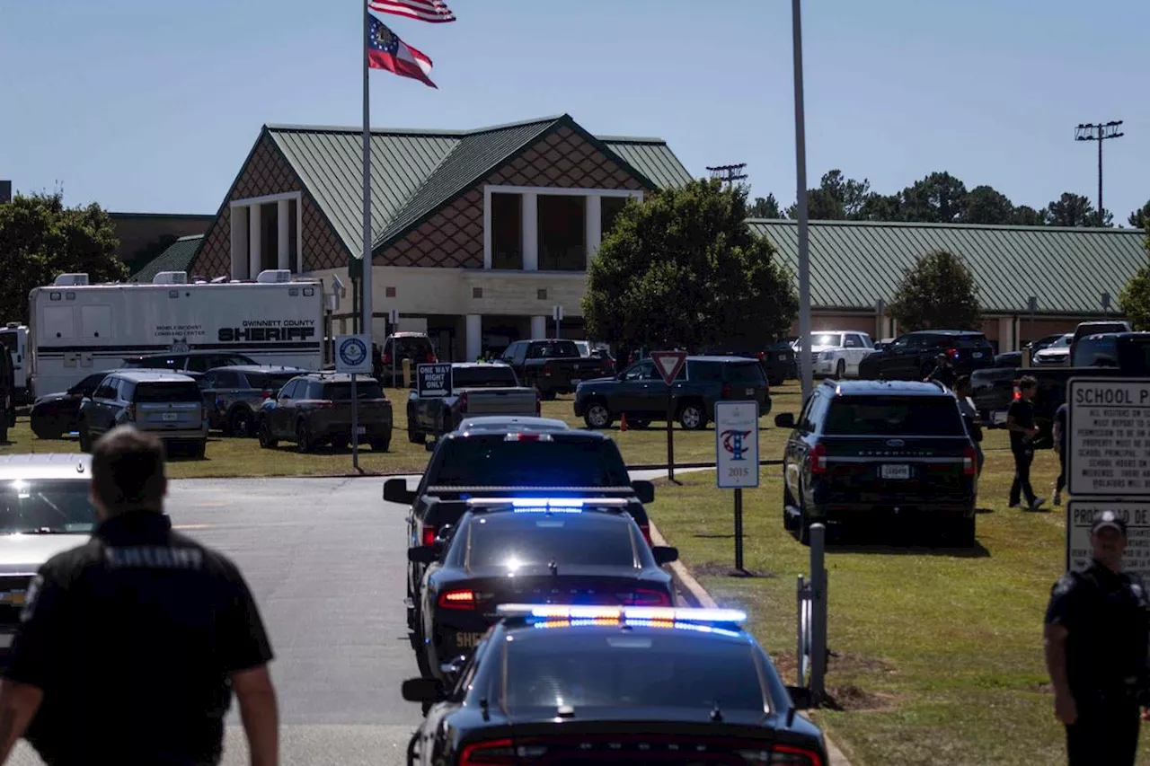 États-Unis : tirs dans un lycée de Géorgie, au moins quatre morts, un suspect arrêté