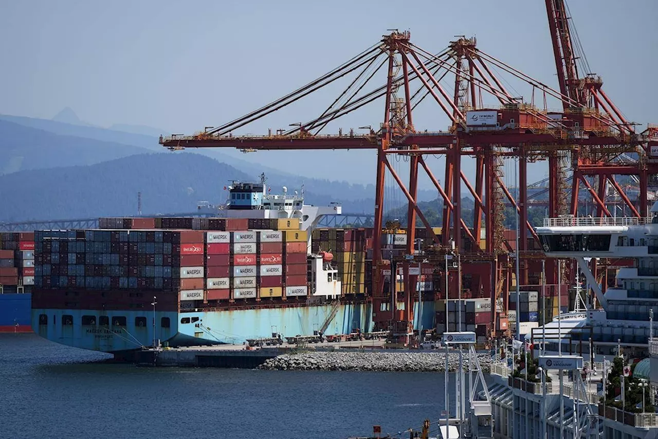 B.C. port union votes to authorize strike, no notice given yet