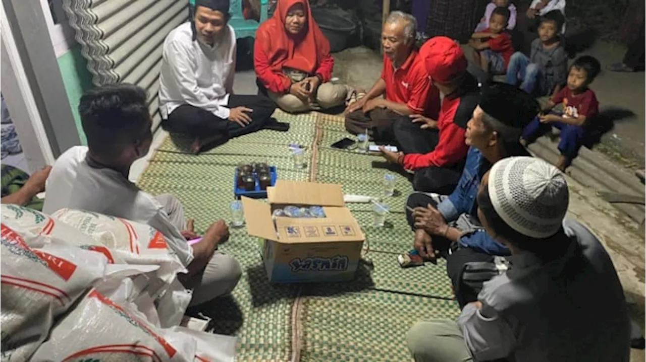 Cawabup Bogor Malam-malam Datangi Warga Korban Bencana Puting Beliung