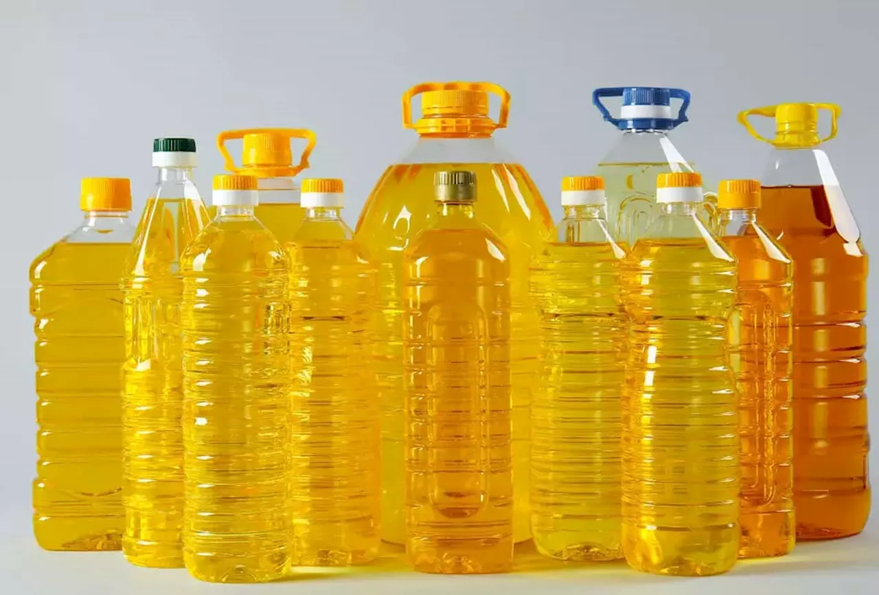 Worst Cooking Oils: ભોજન બનાવવા માટે આ 5 તેલ ભૂલેચૂકે ન વાપરતા, 99% લોકોને નથી ખબર આ વાત!