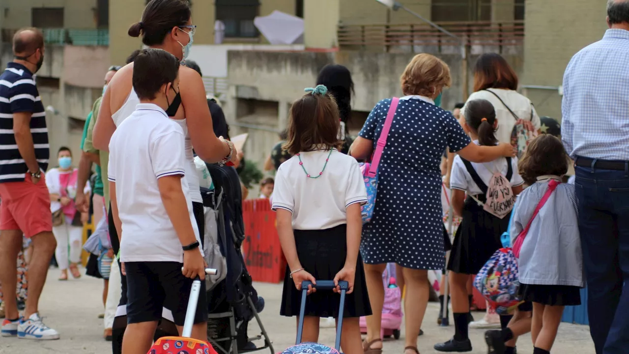  2025: Cuándo empiezan las clases y cuándo son las vacaciones y los días festi