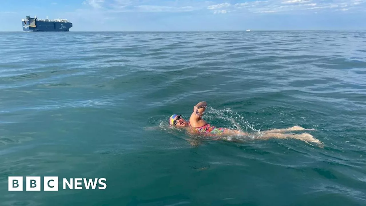 Blind Paralympian Melanie Barratt completes Channel swim