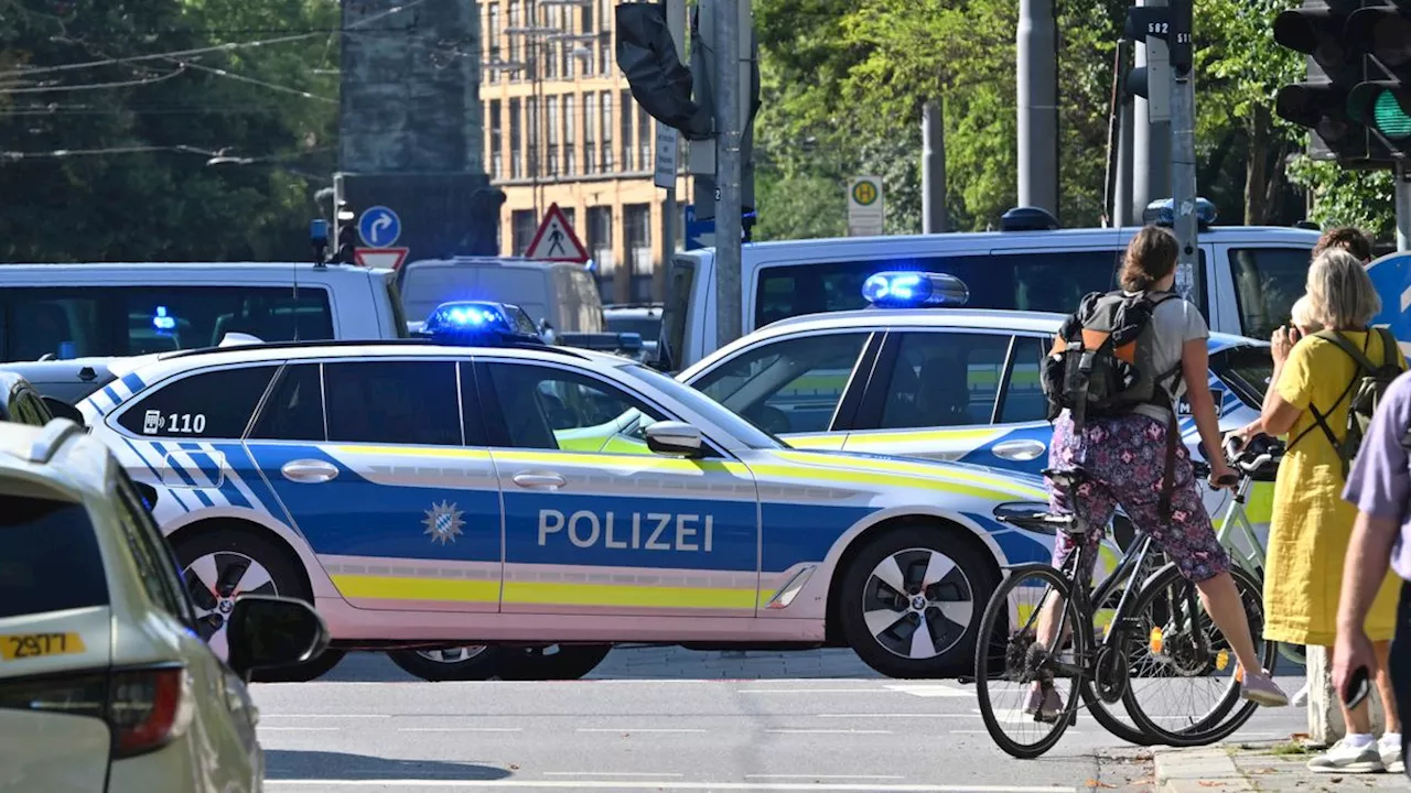 Schüsse in München: Tatverdächtiger nutzte offenbar Langwaffe mit Bajonett