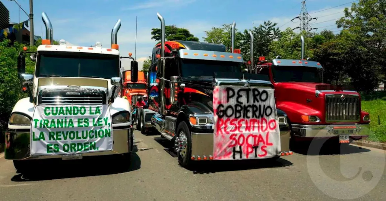 Paro camionero gremio de farmacéuticas pide corredores humanitarios