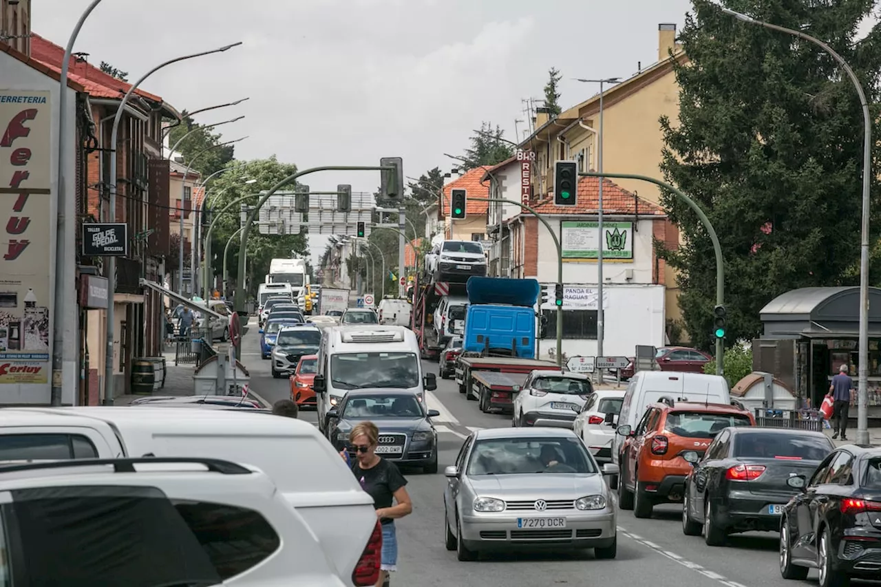 San Rafael se cansa del infierno del tráfico de los coches que evitan la autopista