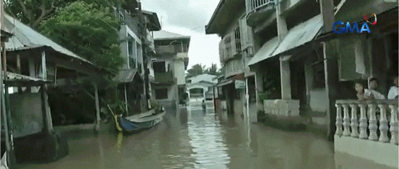 Residents blame drainage clogging for Bataan flood