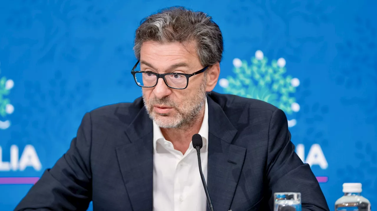 Buone notizie per Giorgetti (e la manovra): in 7 mesi le entrate tributarie sono aumentate di 19,2 miliardi