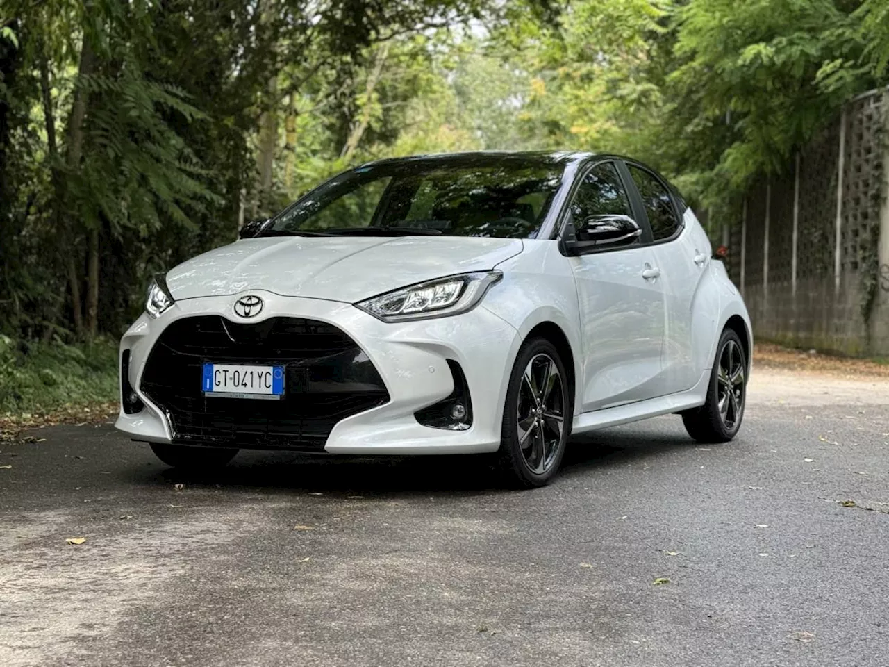 Toyota Yaris Hybrid 2024: più potenza e minori consumi, fino a 30 km/l