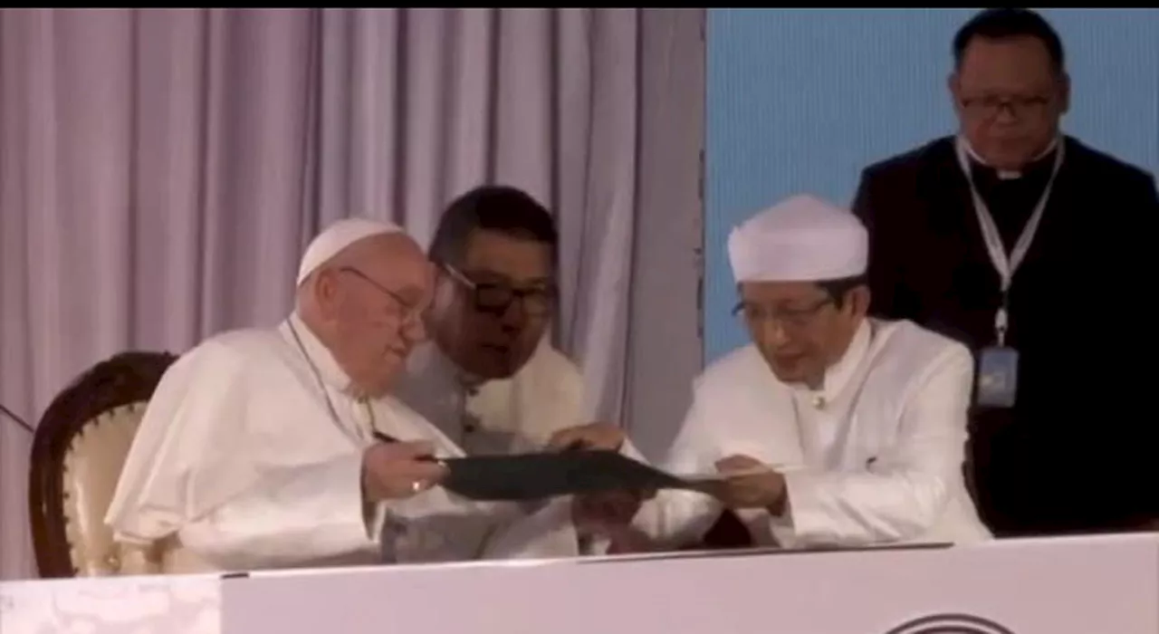 Incontro di Papa Francesco con il mondo islamico in Indonesia