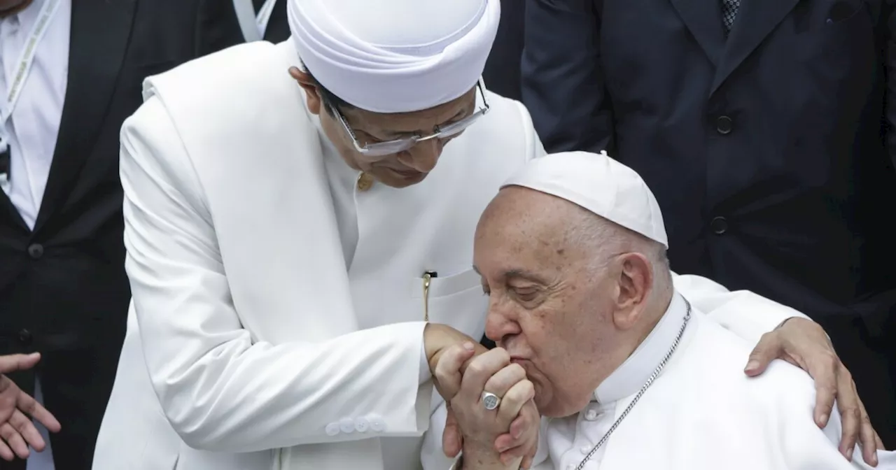 Pope Francis and Indonesia’s top imam make a joint call for religious harmony