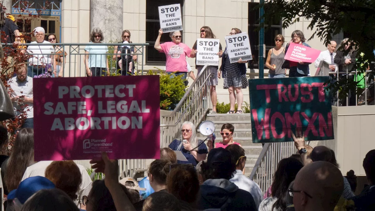 Alaska judge strikes down requirement that only licensed physicians provide abortions