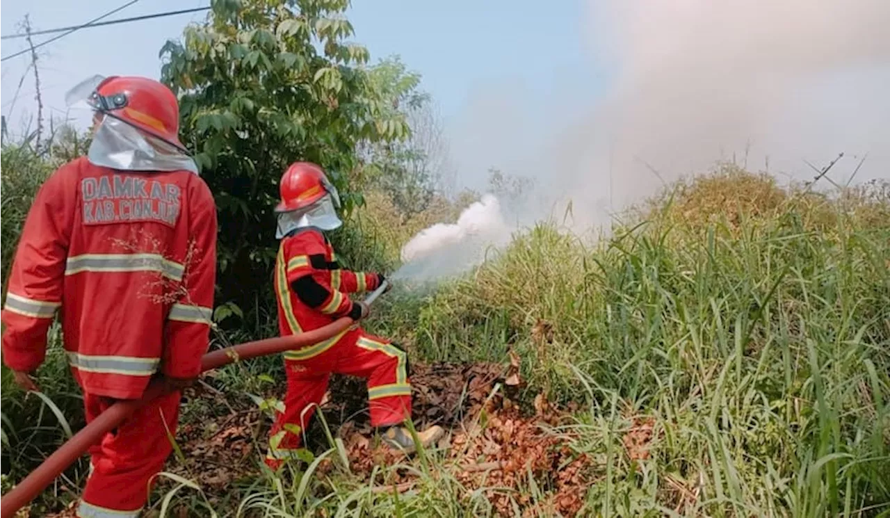 Kebakaran Lahan terjadi di 5 Kabupaten di Jawa Barat