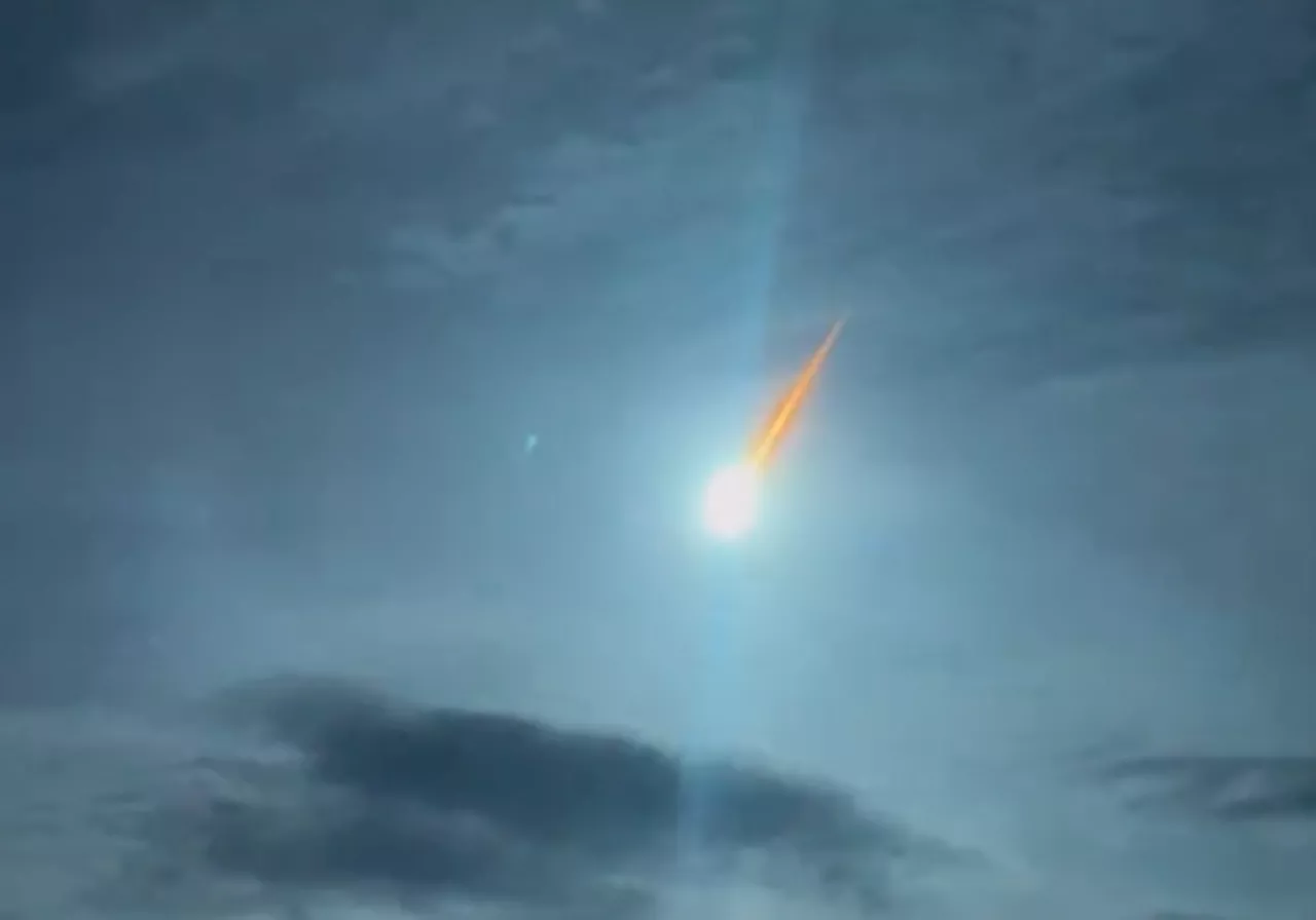 Small meteor lights up Philippine sky