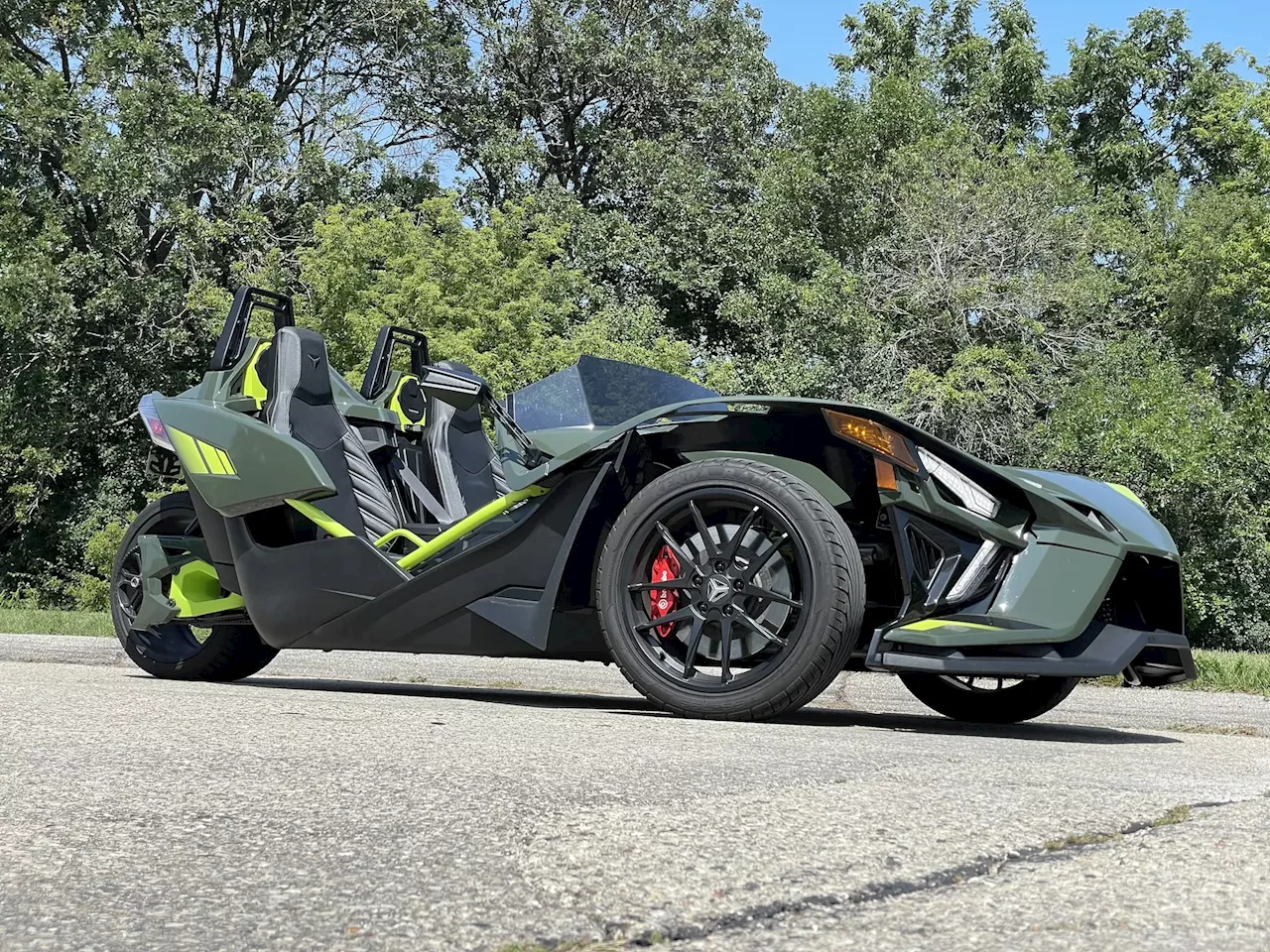 Review: 2024 Polaris Slingshot R stands out as the ultimate toy