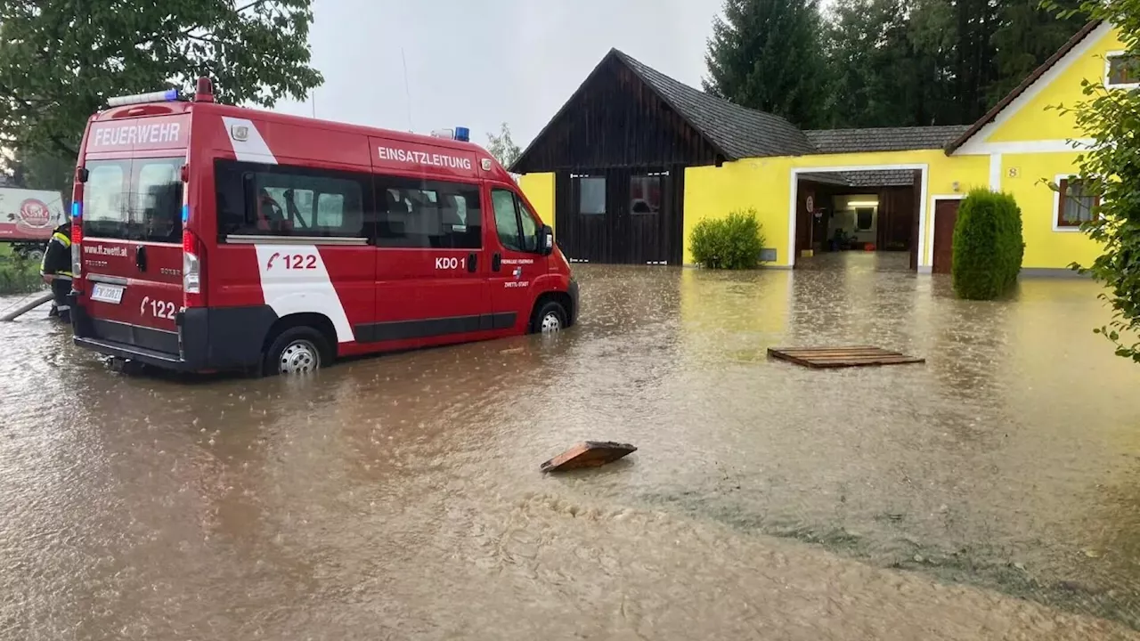 Unwetter überflutet Böhmhöf bei Zwettl