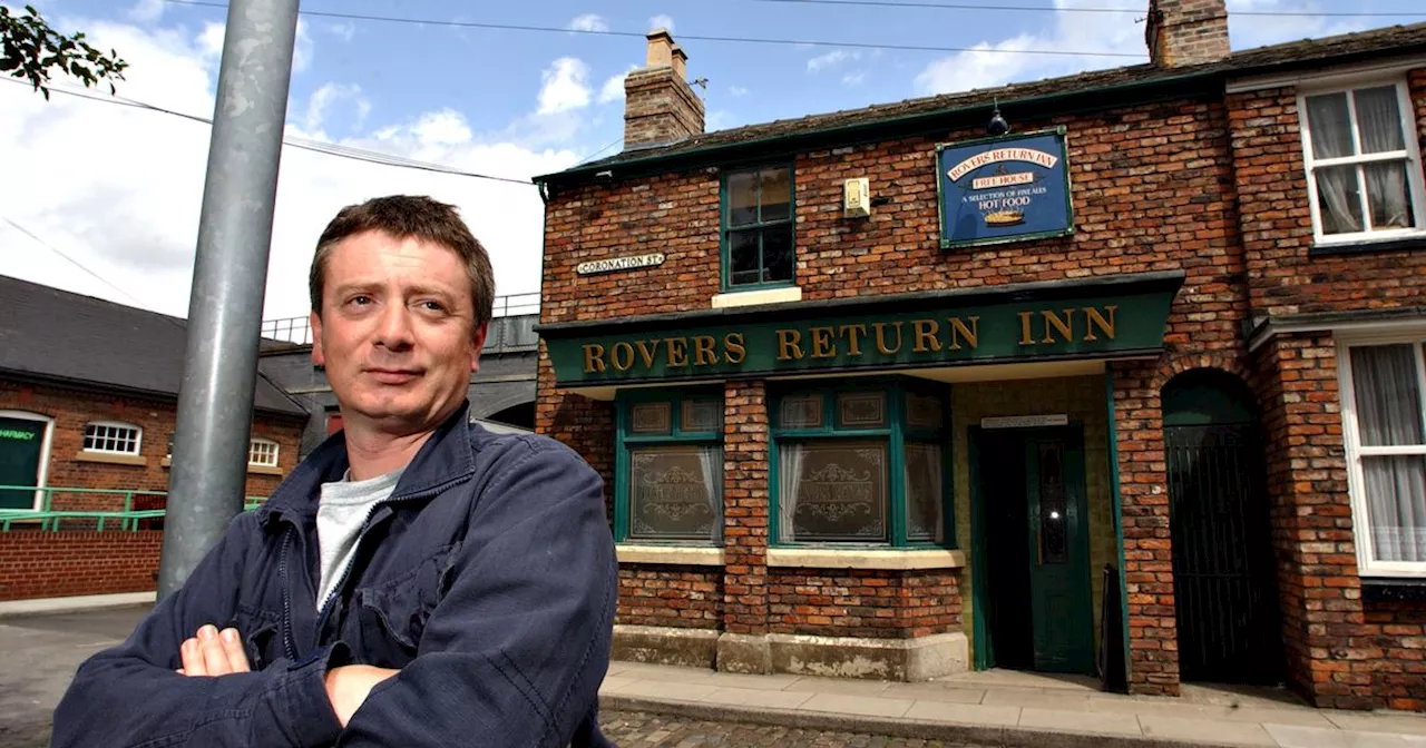 Corrie star breaks silence with five-word message after U-turn