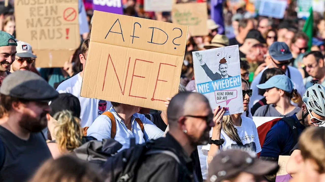 Nordrhein-Westfalen: Tausende protestieren gegen Veranstaltung von AfD-Politikern