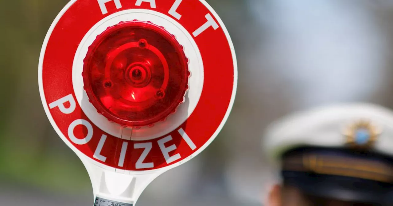 Geldern: 21-Jährige rast der Polizei mit mehr als 150 km/h davon