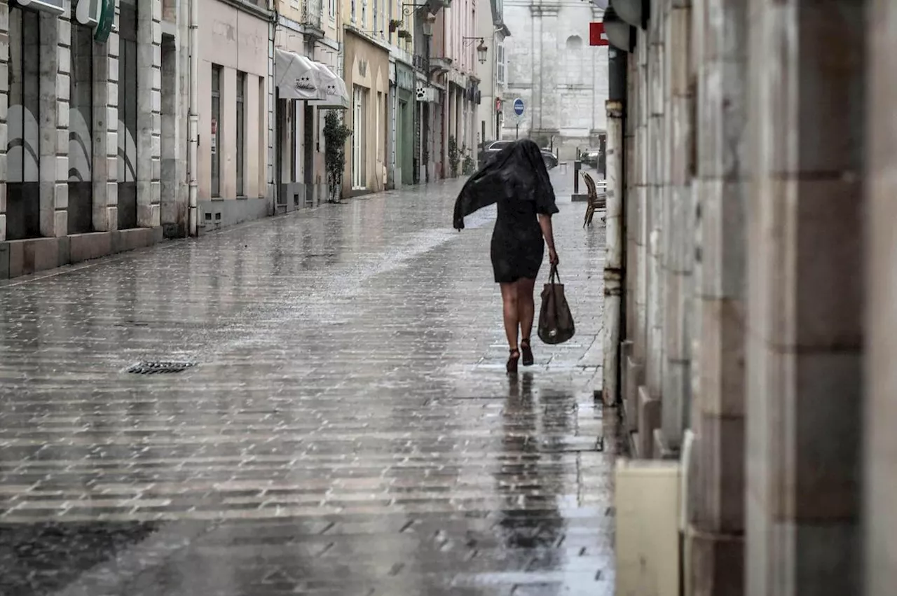 Pyrénées-Atlantiques : alerte météo orange pour les orages et précipitations