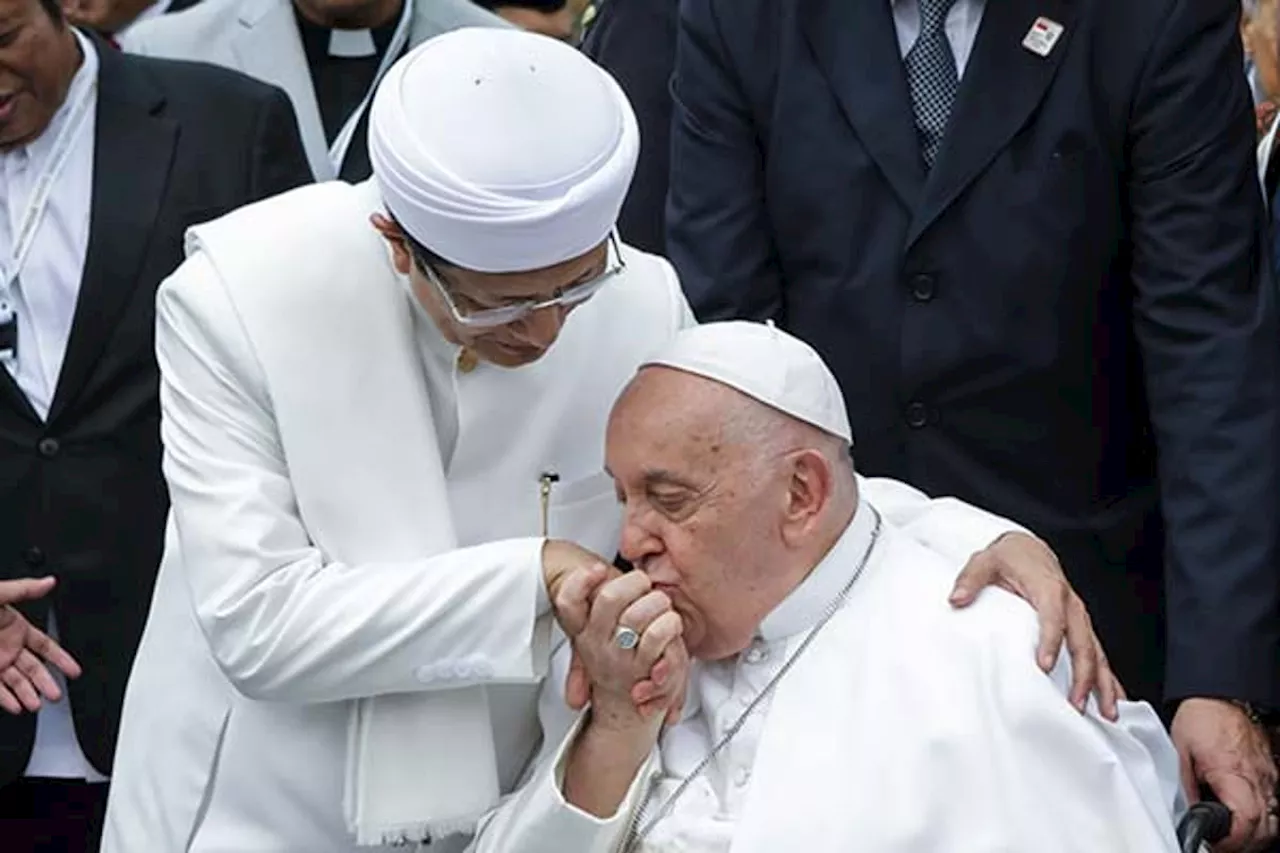 Pope, Imam of Southeast Asia's largest mosque make joint call to fight violence, protect planet