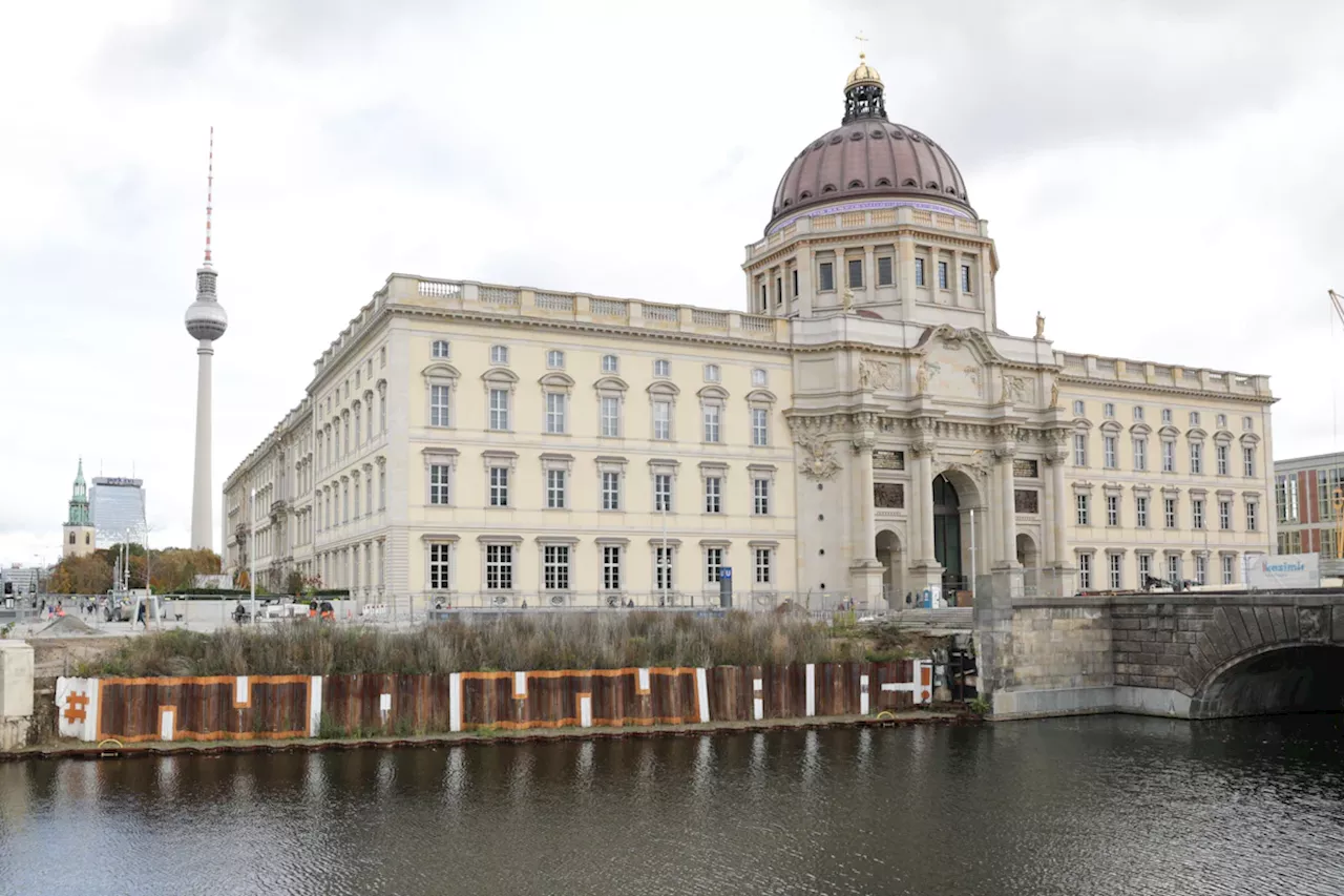 Das Berliner Flussbad lässt auf sich warten