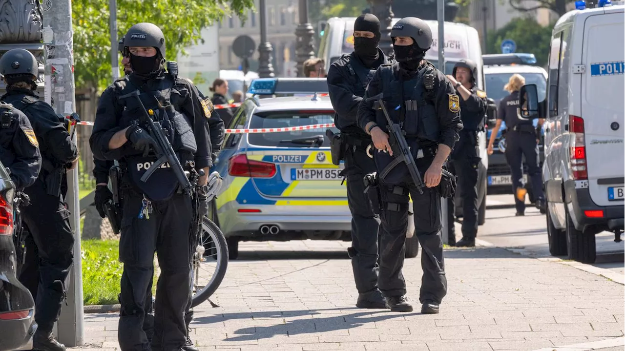 Polizei erschoss mit Gewehr bewaffneten Mann: Tatverdächtiger von München ist ein 18-jähriger Österreicher