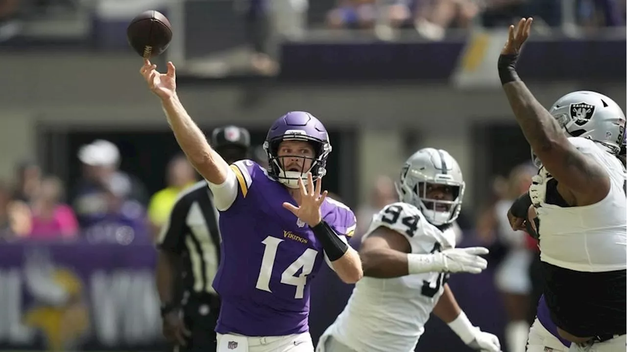 Vikings-Giants pits Darnold vs. Jones to open another prove-it season for once-heralded QBs