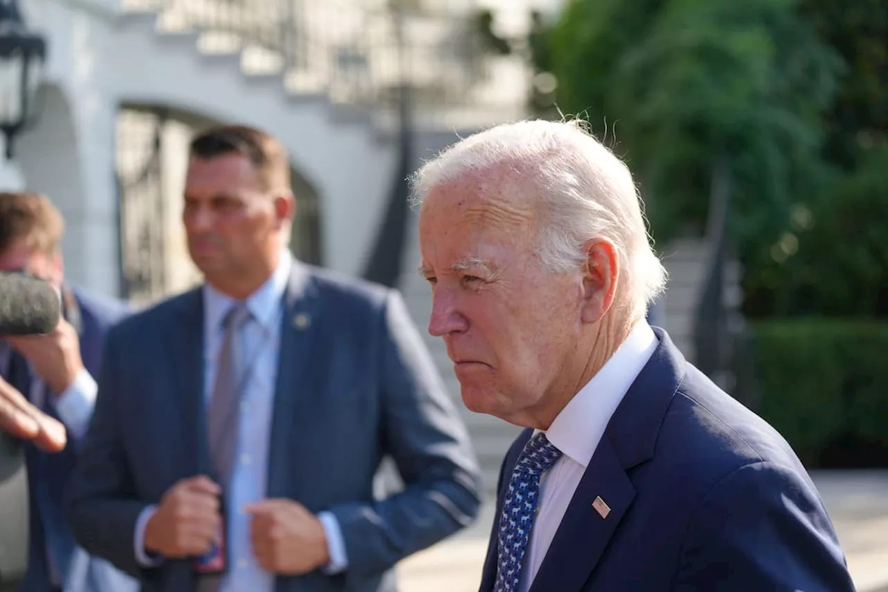 Juez de EEUU bloqueó temporalmente nuevo plan de Biden de condonación de deuda estudiantil