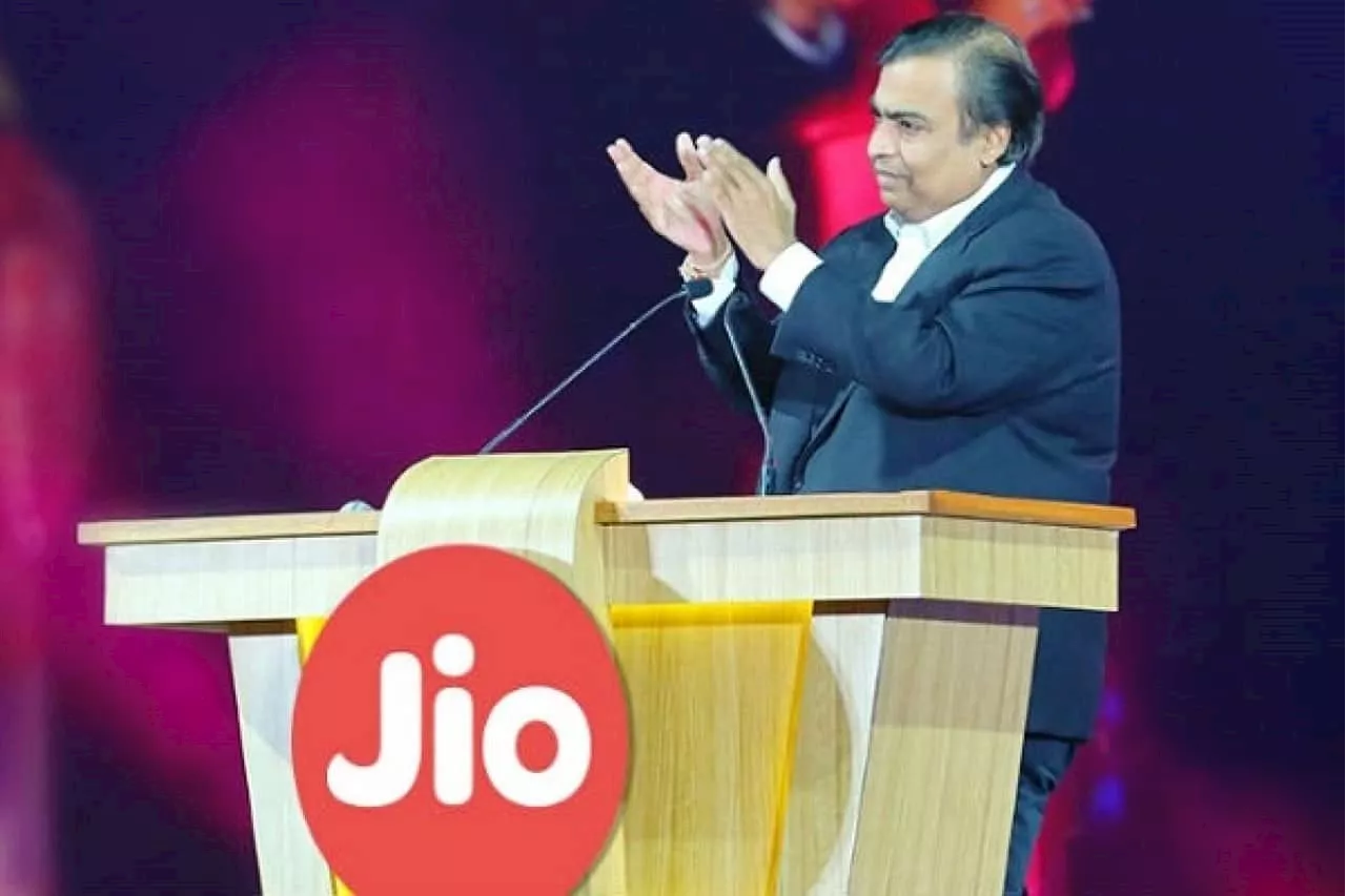 Reliance Jio: મુકેશ અંબાણીએ કરાવી બલ્લે બલ્લે! 122 રૂપિયામાં મહિના સુધી રોજ 1GB ડેટા, બધા જોતા રહી ગયા