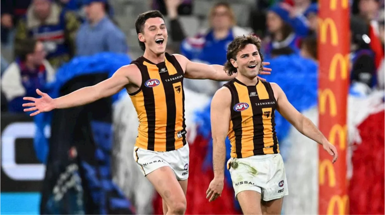 Hawthorn win elimination final with divisive home ground advantage: ‘Not fair’