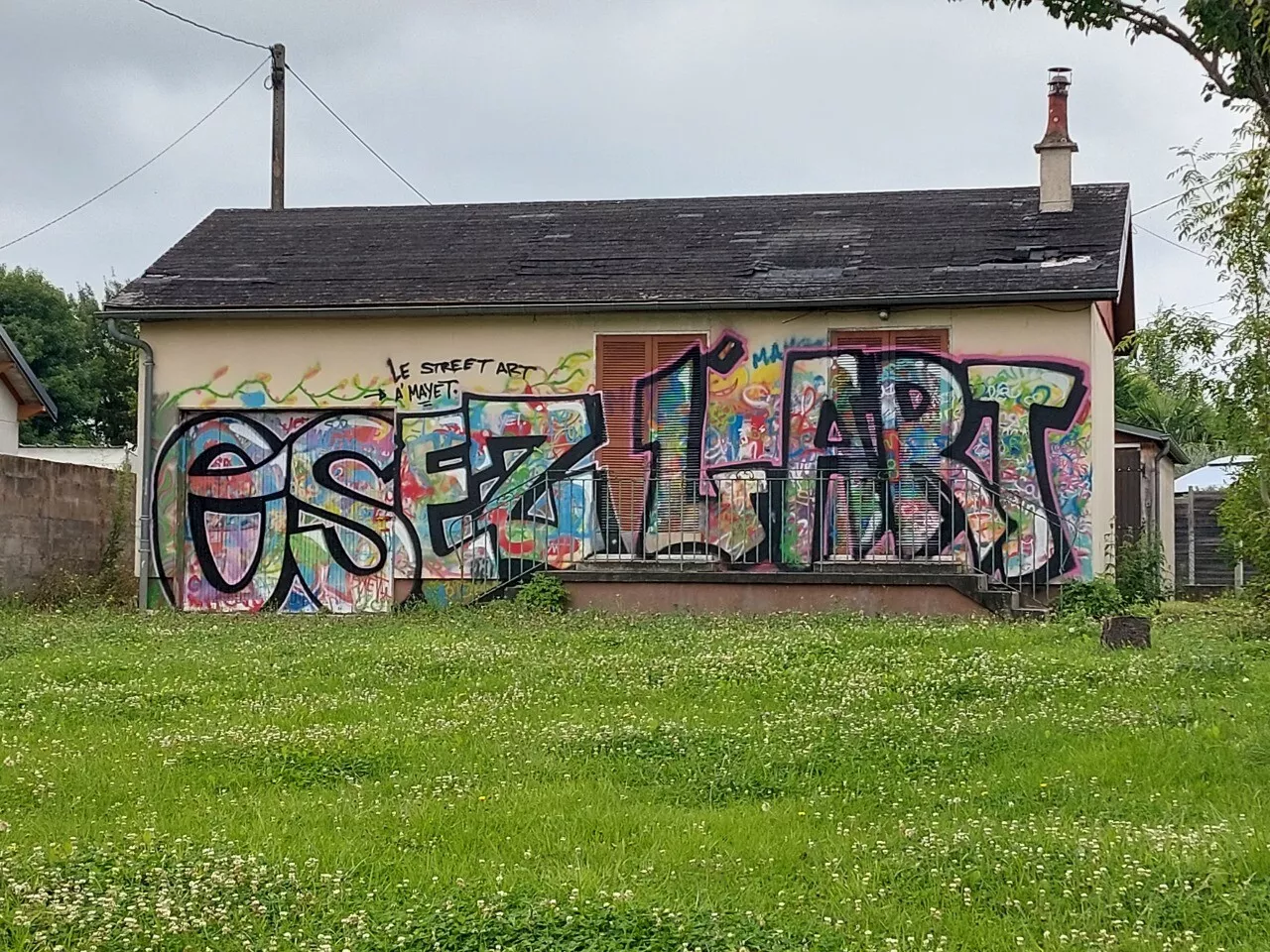 Le Street-art, thématique de l'année 2024 à Mayet, déploie ses couleurs