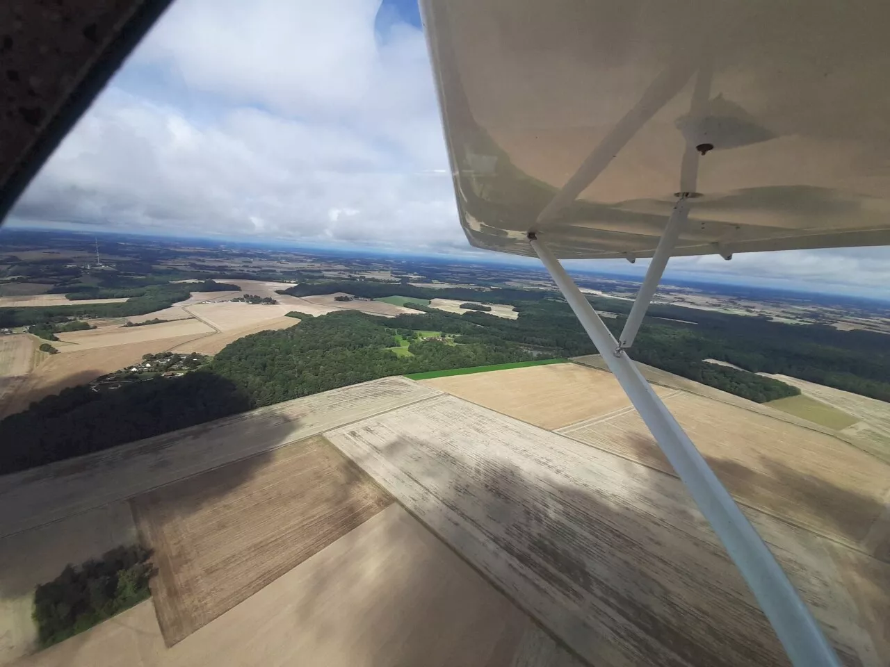 Un vol dans le ciel du Perche : nous avons piloté un ULM