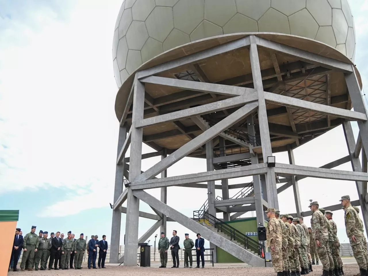 Con un nuevo radar militar, Argentina logró tras décadas controlar casi todo el espacio aéreo del norte del país