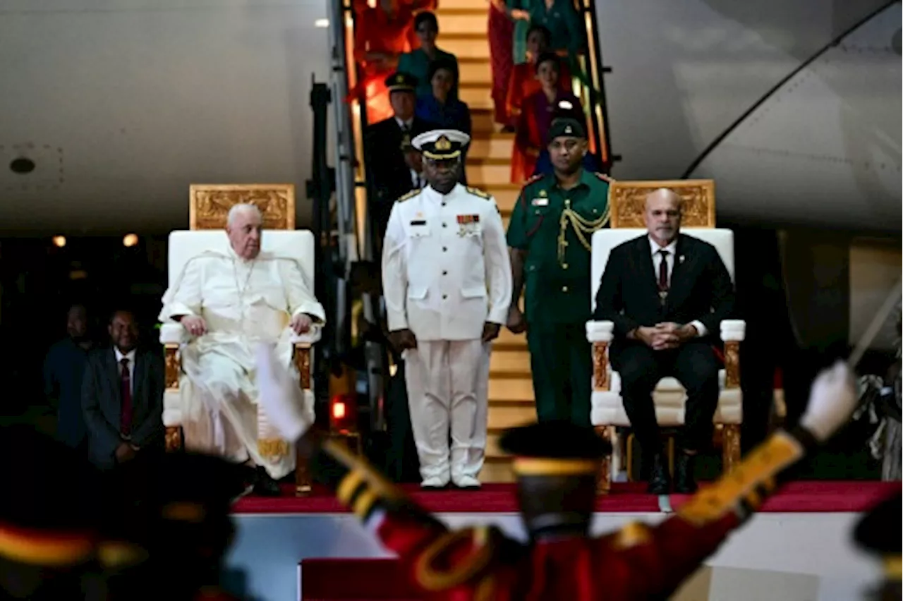 Le pape est arrivé en Papouasie-Nouvelle-Guinée, 2e étape de sa tournée en Asie-Pacifique