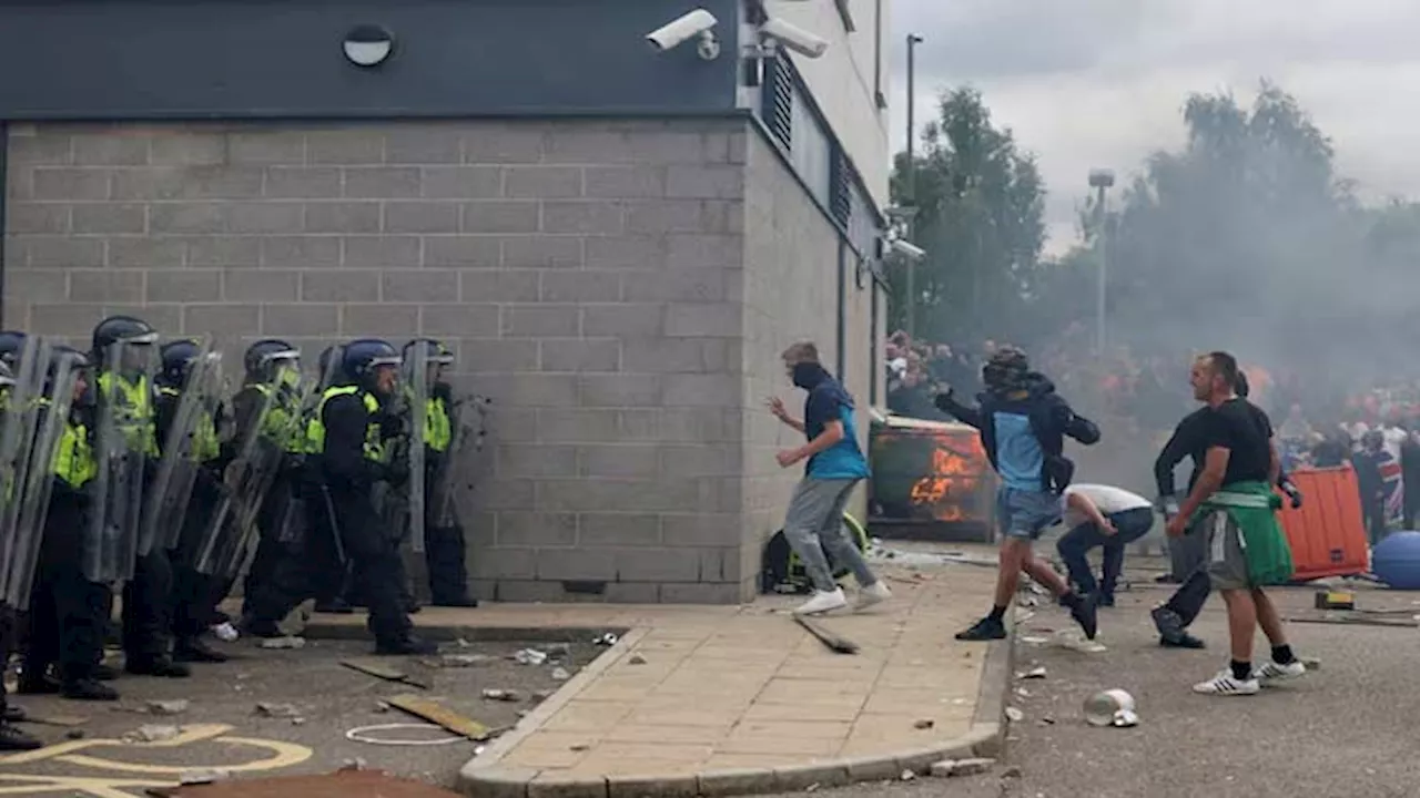 Man jailed for 9 years for arson at asylum seekers' hotel in UK riots