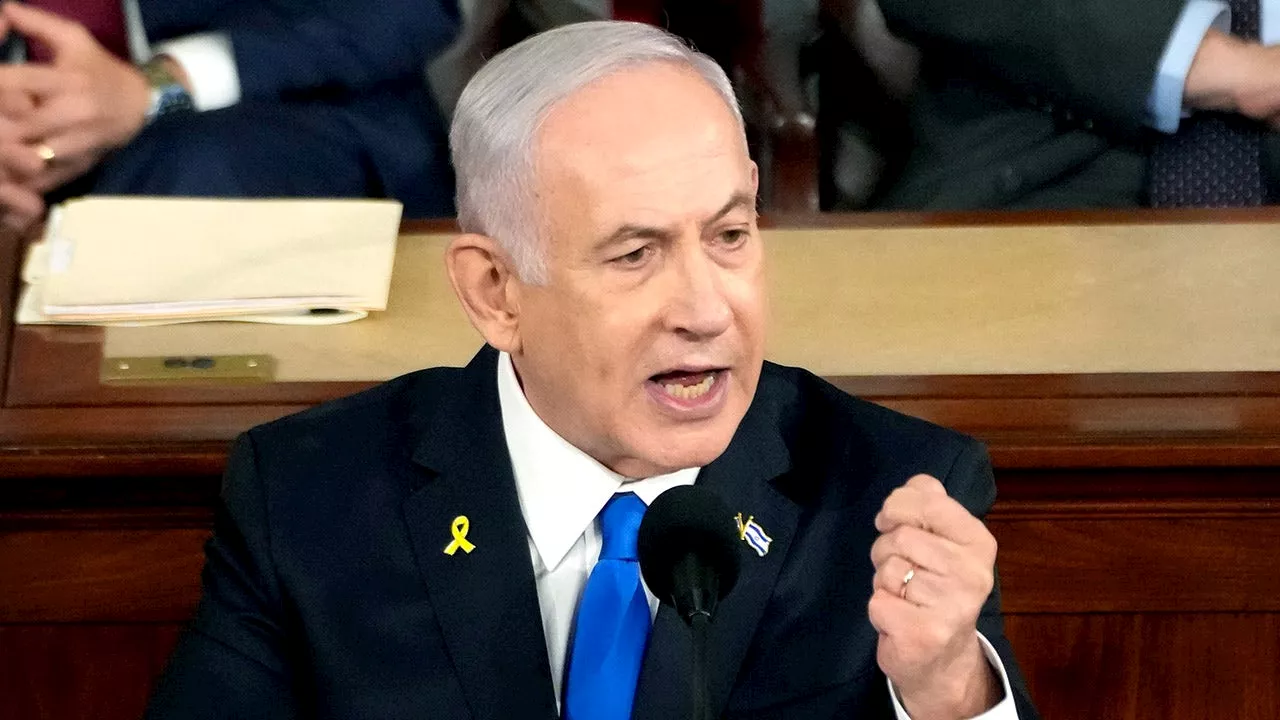 Chicago columnist says he'd rather get rid of Israeli PM Benjamin Netanyahu than Hamas