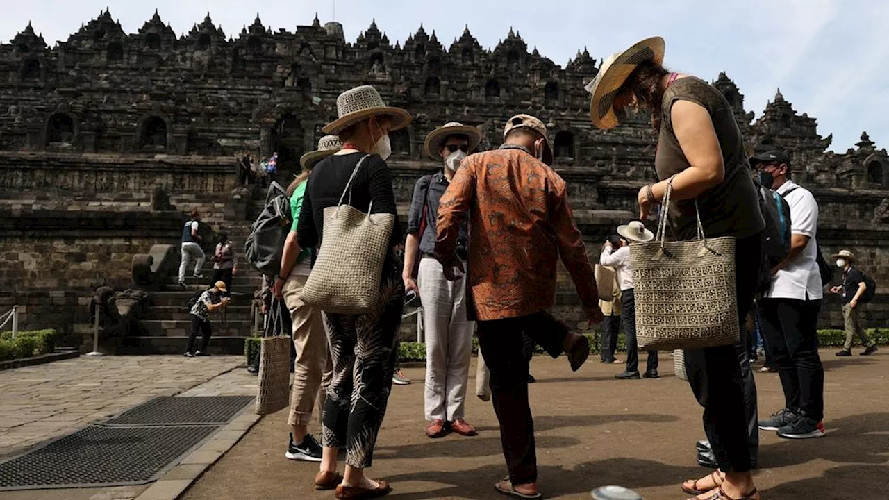 Belajar Menggerakkan Ekonomi Kebudayaan dari Borobudur