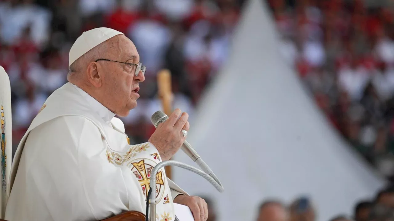 Pope at Mass in Indonesia: Dare to dream of fraternity!