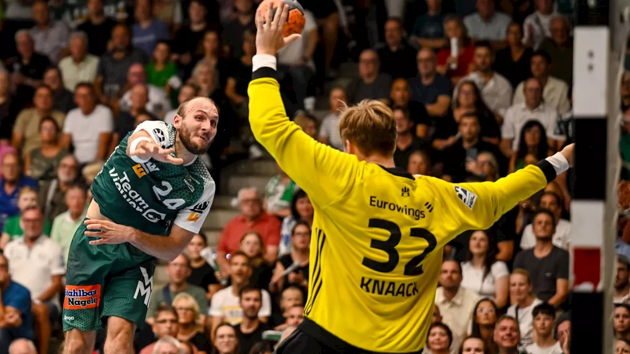 Videobeweis besiegelt Remis zwischen in der Handball-Bundesliga zwischen Frisch Auf Göppingen und HSV Hamburg