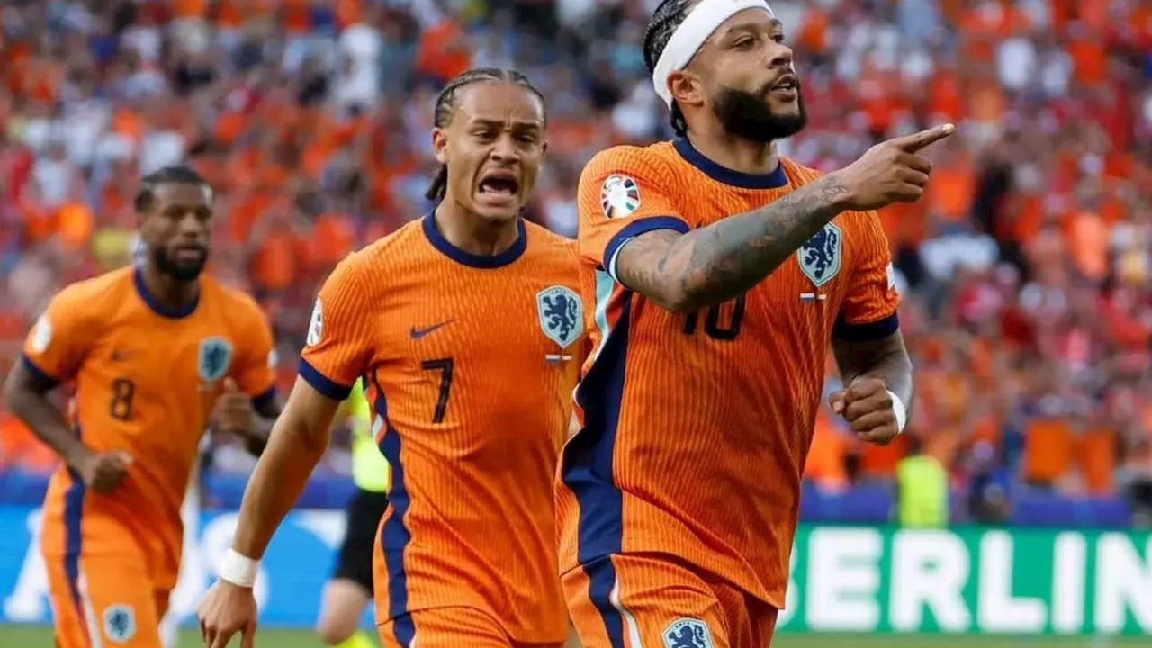 Corinthians oferece maior salário do elenco e encaminha contratação de Depay
