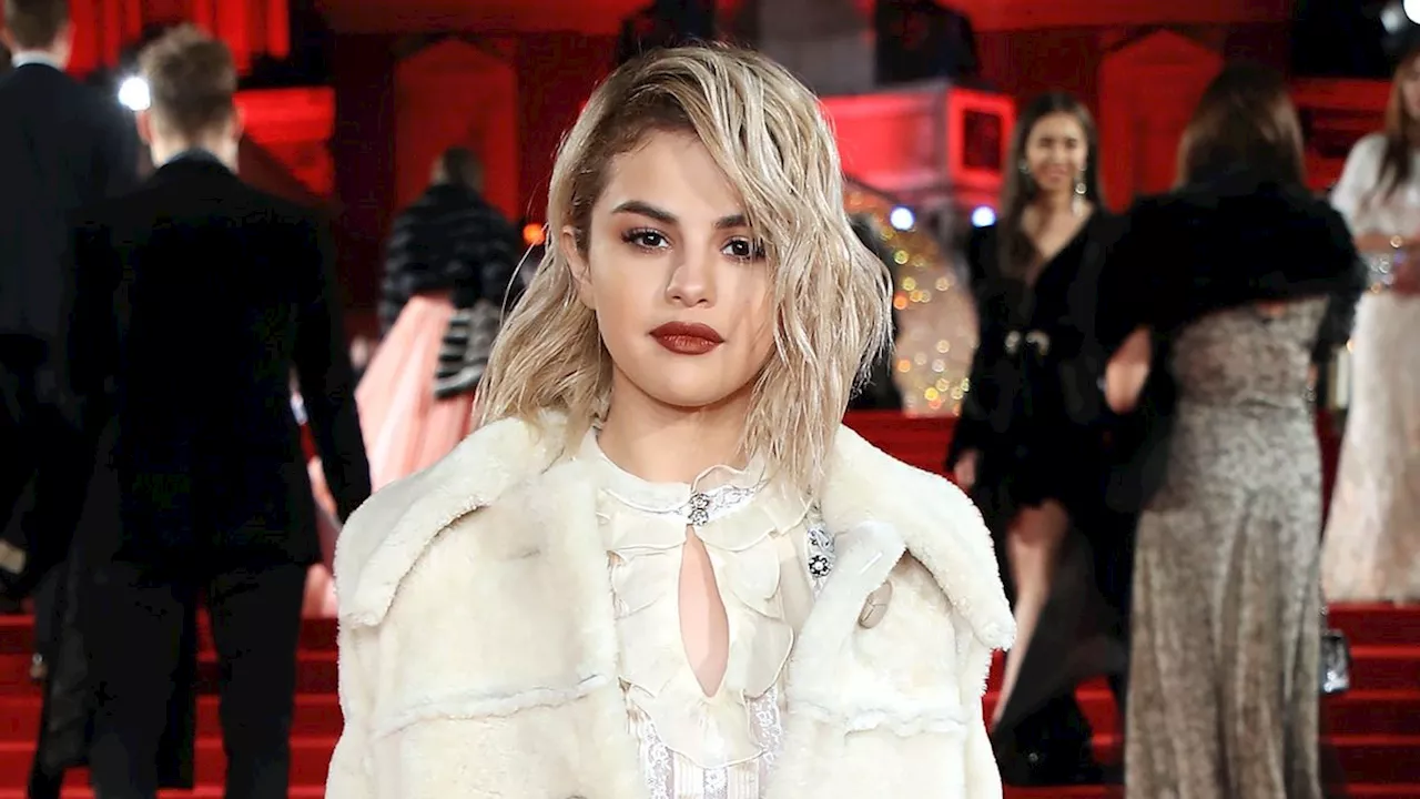 Selena Gomez is Officially a Billionaire Thanks to Her Rare Beauty Makeup Line