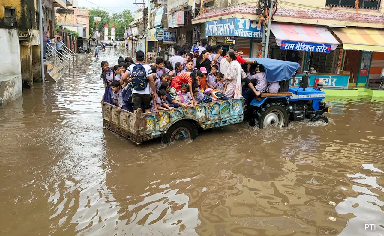 देश के कई राज्&zwj;यों में मॉनसून मेहरबान, आज राजस्&zwj;थान और गुजरात में बहुत भारी बारिश का अनुमान&nbsp;