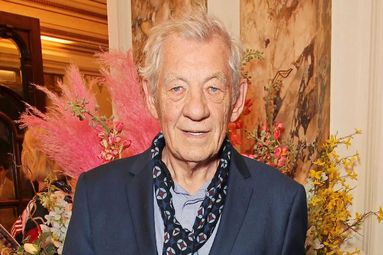 Ian McKellen 'Offered To Resign' From Iconic 'Lord of the Rings' Role