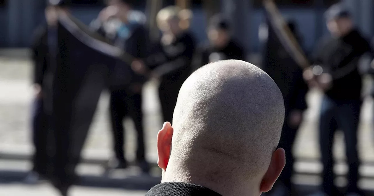 Behörden prüfen zwei Morde in Ostwestfalen auf rechtsextremes Motiv