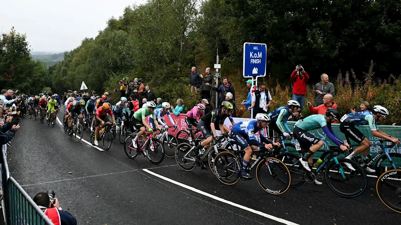 – Deuxième victoire d’étape pour Paul Magnier, bien aidé par Remco Evenepoel