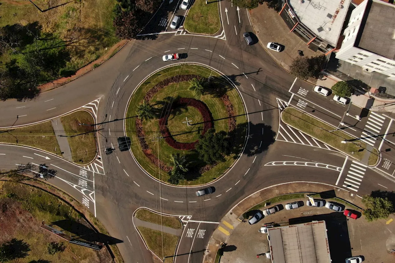 City considers roundabout at Second Line and Goulais Avenue