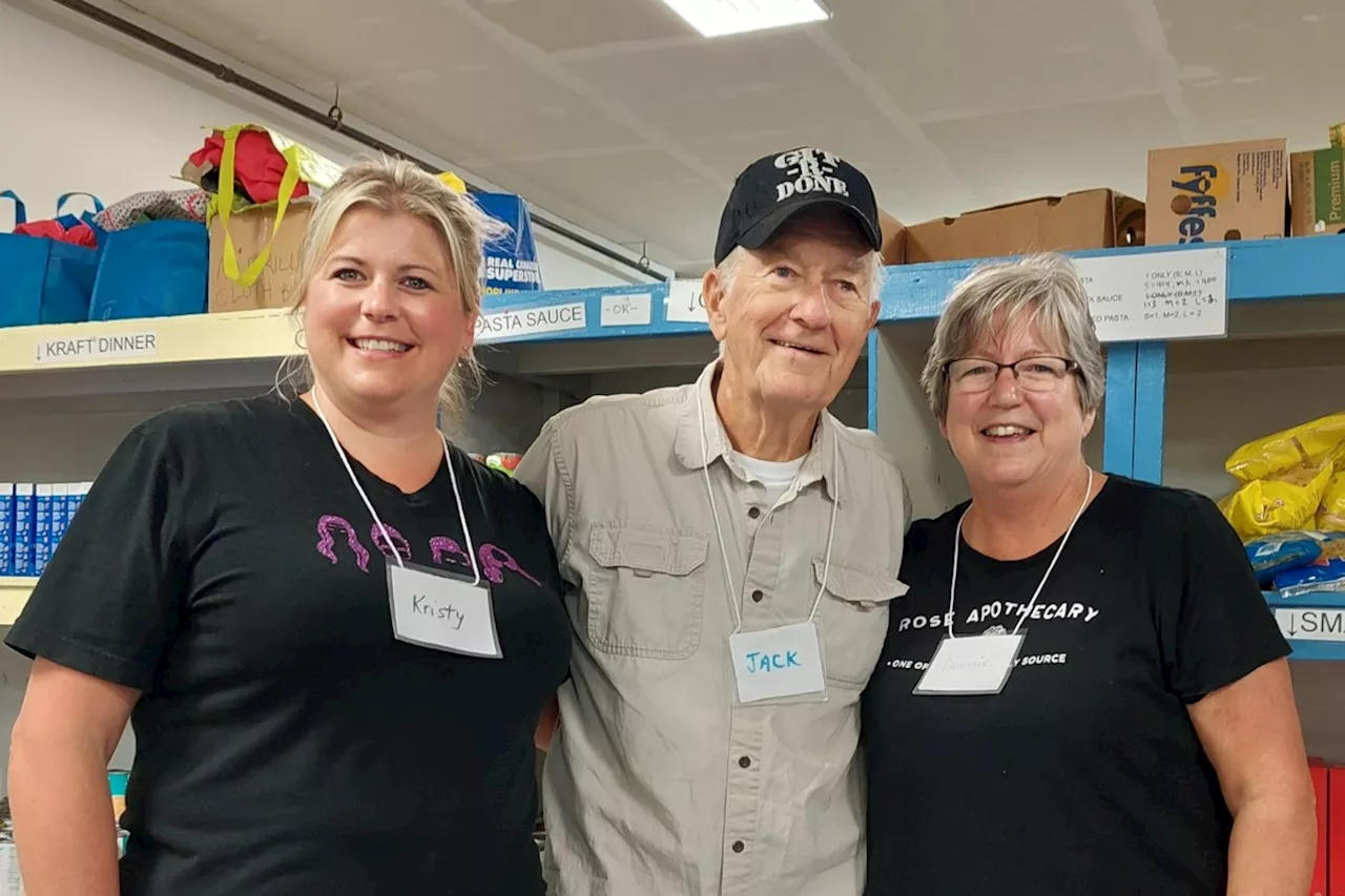 A family approach to volunteering for the Thunder Bay Food Bank